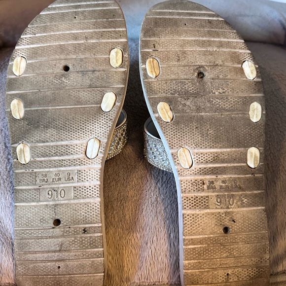 Rhinestone covered X band slide sandals with memory foam base size 9 - Picture 3 of 8